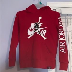 Nike air jordan hoodie size small in gradeschool